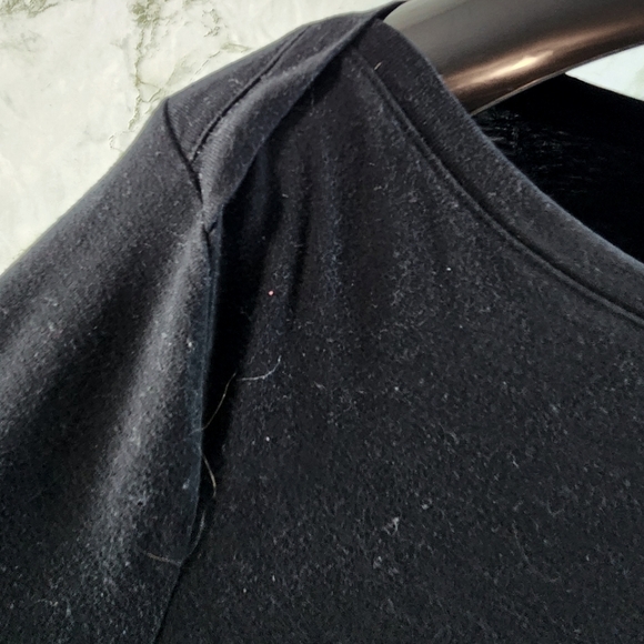 Old Navy Black Top - Picture 3 of 11